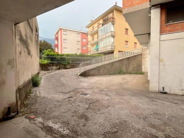 Box in vendita a Comunità della Vallagarina, Borgo Sacco