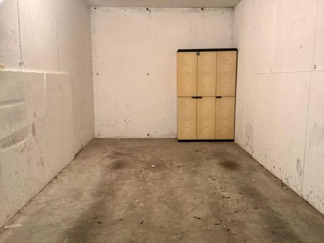 Box in vendita a Gambarone, Rozzano