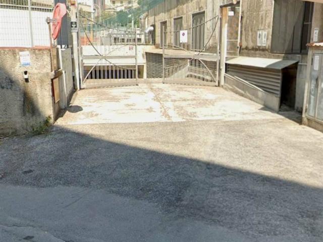 Box in vendita a Salerno