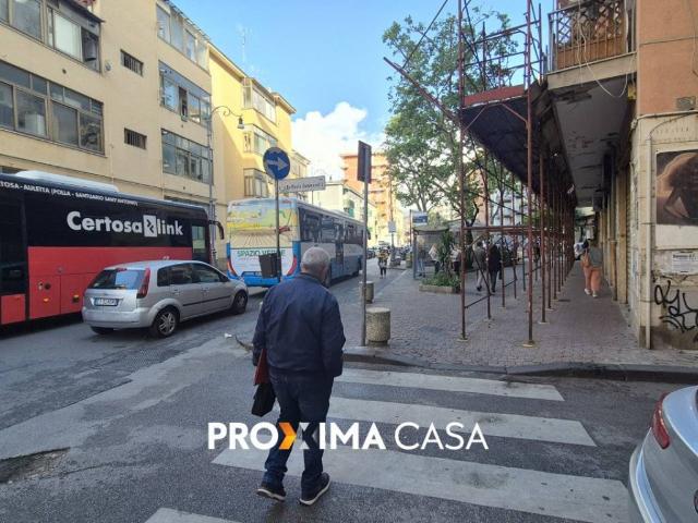 Box in vendita a Salerno, Campania