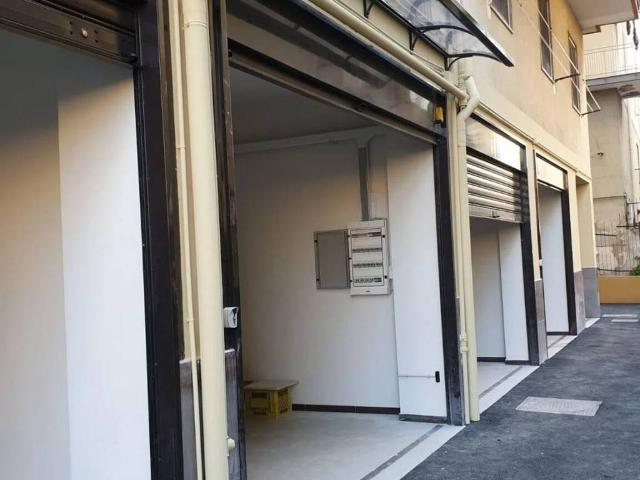 Box in vendita a Salerno, Campania