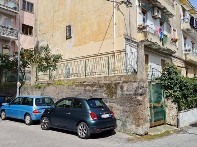 Box in vendita a Salerno, Campania