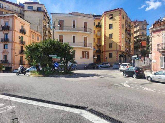 Box in vendita a Salerno, Campania