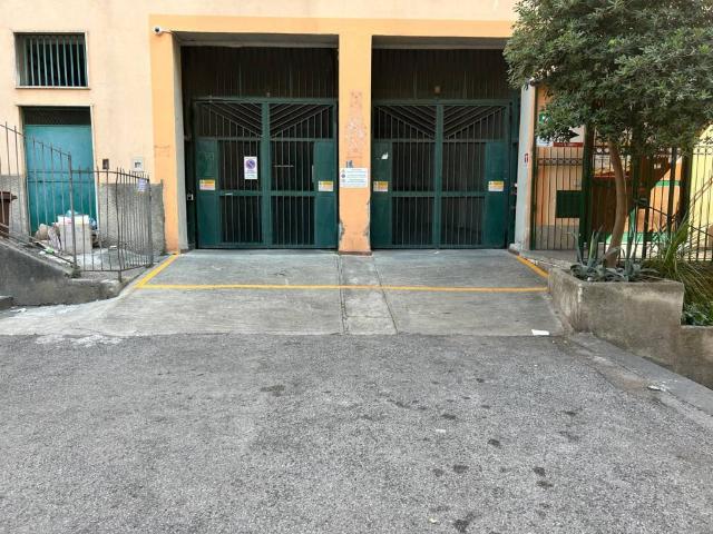 Box in vendita a Salerno, Campania