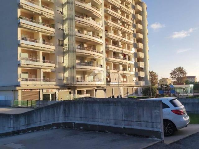Box in vendita a Salerno, Campania