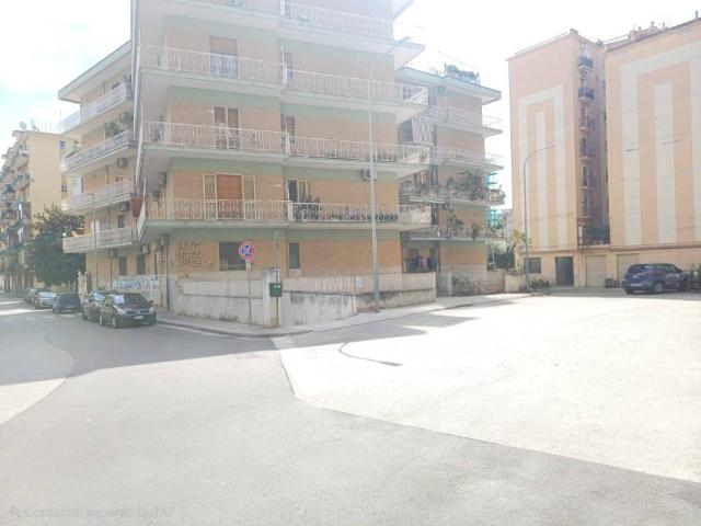 Box in vendita a Salerno