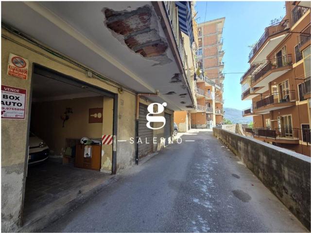 Box in vendita a Salerno, Campania