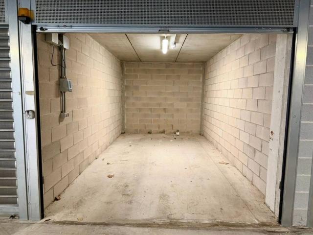 Box in vendita a Salerno, Campania