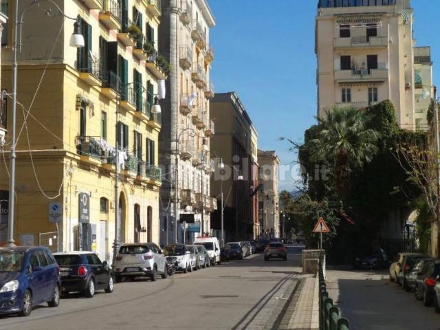 Box in vendita a Salerno, Campania