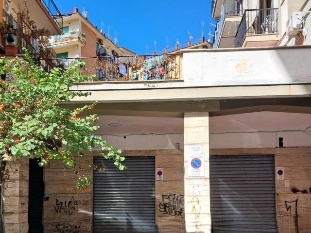 Box in vendita a Mercatello, Salerno