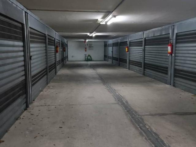 Box in vendita a Salerno, Campania