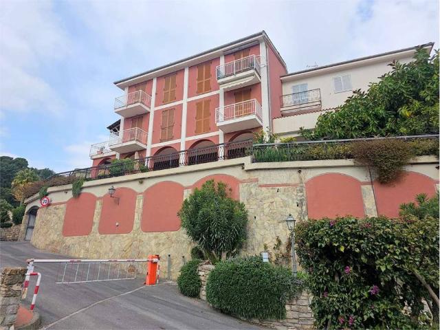 Box in vendita a San Bartolomeo Al Mare, Liguria