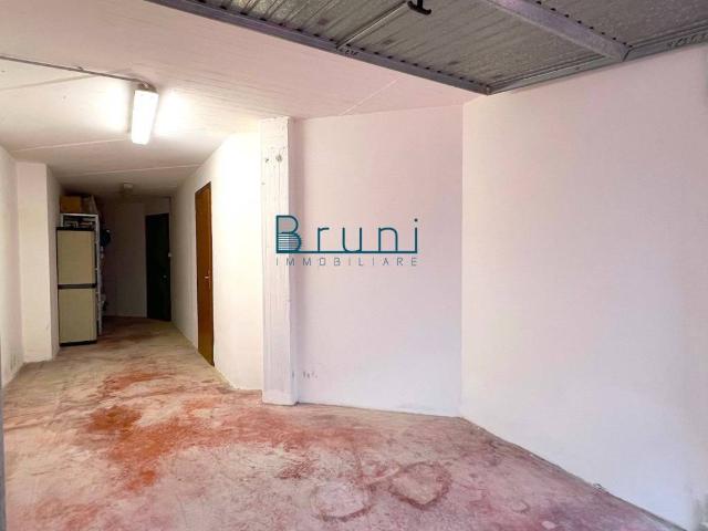 Box in vendita a Marche, Ascoli Piceno