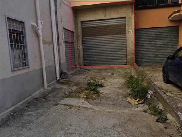 Box in vendita a San Cataldo, Sicilia