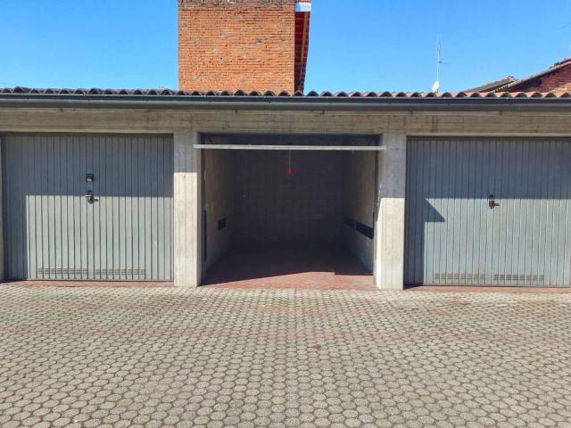 Box in vendita a Gerette, San Colombano Al Lambro