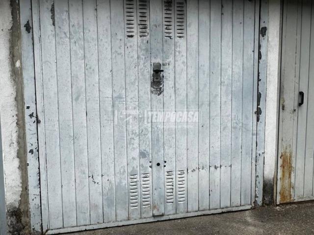Box in vendita a Triulzo, San Donato Milanese