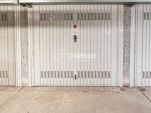 Box in vendita a Triulzo, San Donato Milanese
