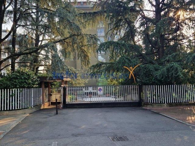 Box in vendita a Triulzo, San Donato Milanese