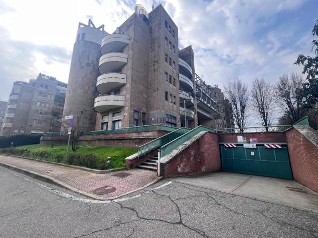 Box in vendita a Triulzo, San Donato Milanese