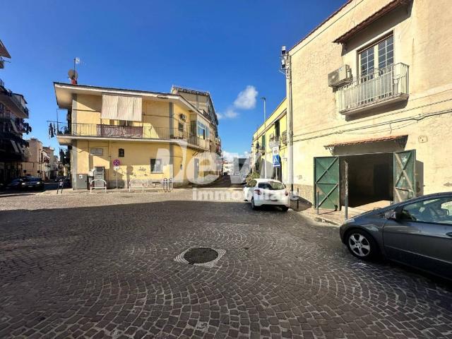 Box in vendita a San Giorgio A Cremano, Campania