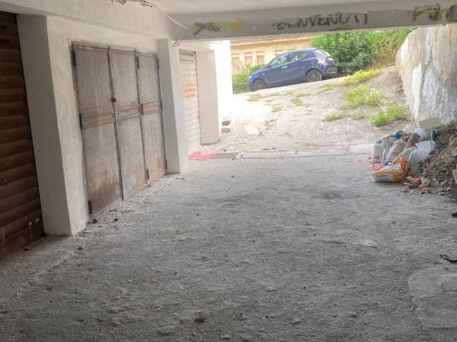 Box in vendita a Trappeto, San Giovanni La Punta