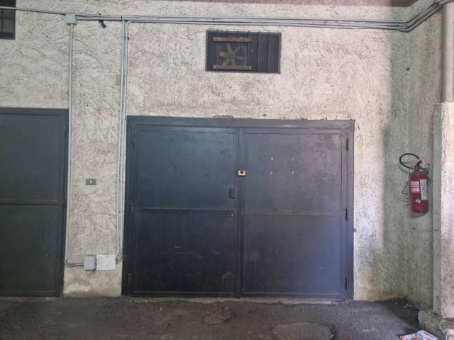 Box in vendita a Trappeto, San Giovanni La Punta