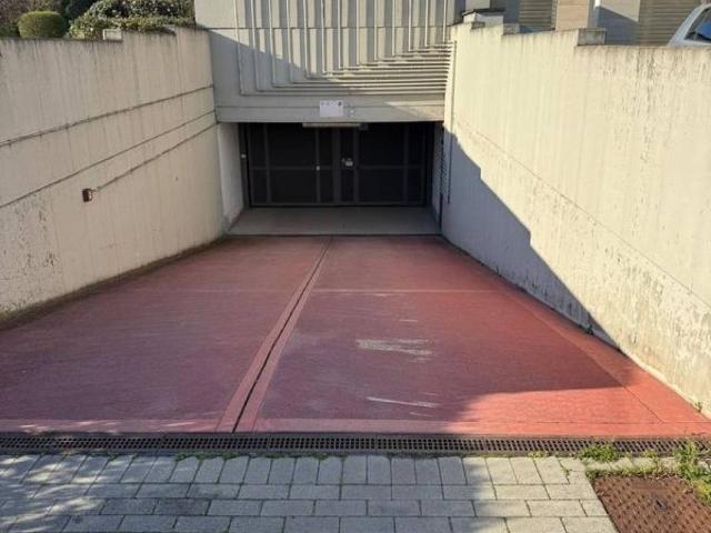 Box in vendita a Caselle, San Lazzaro