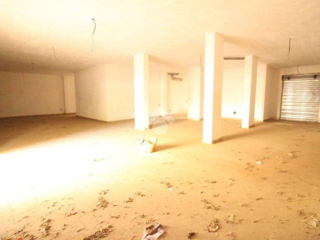 Box in vendita a San Marcellino, Campania