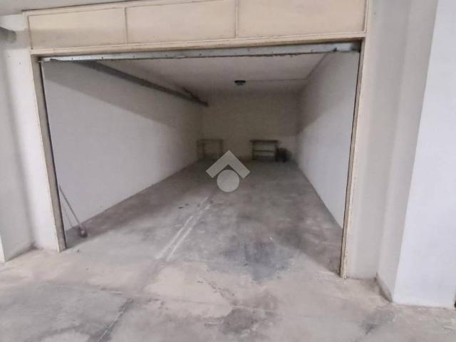 Box in vendita a San Marcellino, Caserta