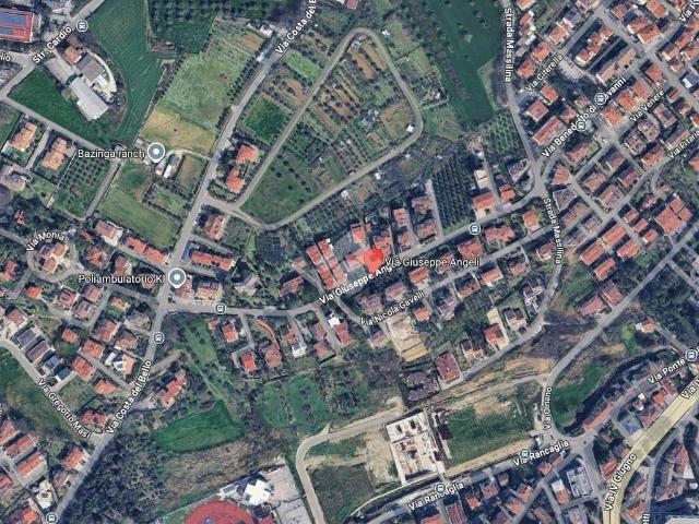 Box in vendita a Serravalle