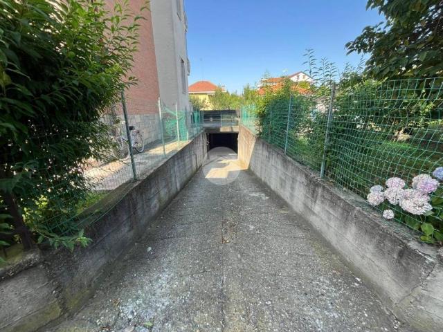 Box in vendita a Oltrepo, Piemonte