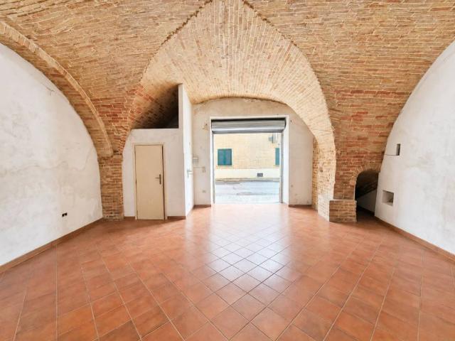 Box in vendita a San Severo, Foggia