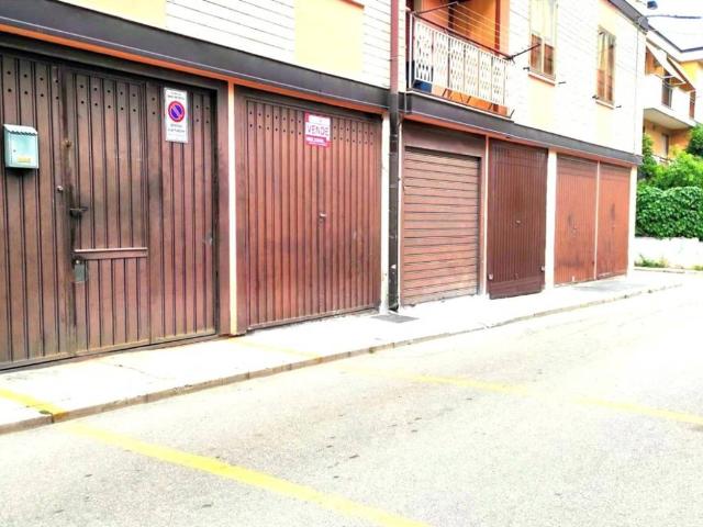 Box in vendita a Puglia, Foggia