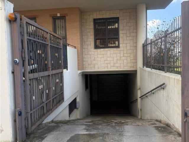 Box in vendita a Puglia, Foggia