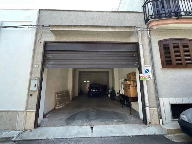 Box in vendita a San Vito dei Normanni, Brindisi