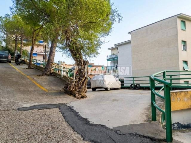 Box in vendita a Sanremo, Provincia di Imperia