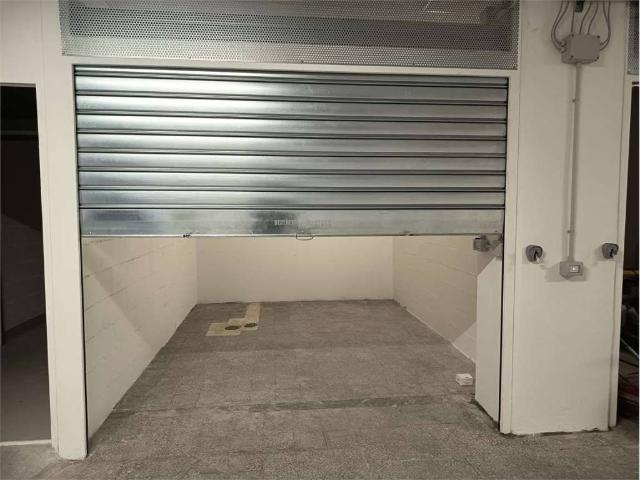 Box in vendita a San Remo, Liguria