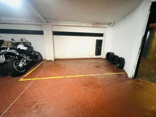 Box in vendita a San Remo, Liguria