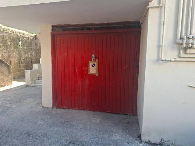 Box in vendita a Sant'anastasia, Campania
