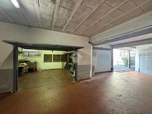 Box in vendita a Sant'olcese, Liguria