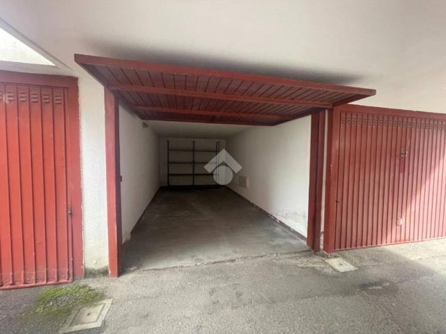 Box in vendita a Cassina Ferrara, Saronno