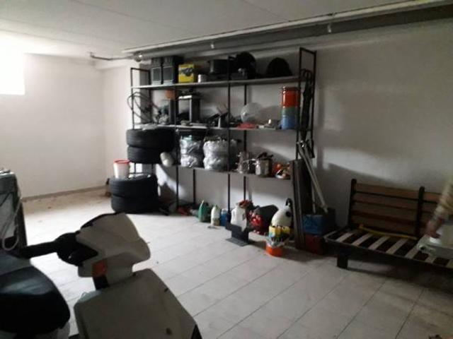 Box in vendita a Sarzana, Liguria