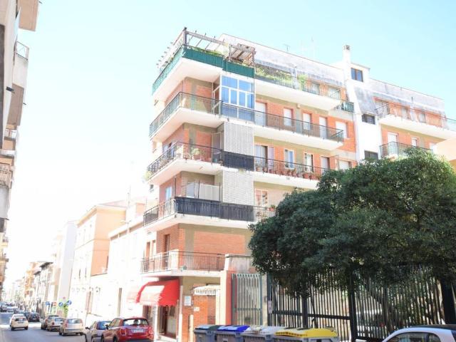 Box in vendita a Luna e Sole, Cala Di Volpe