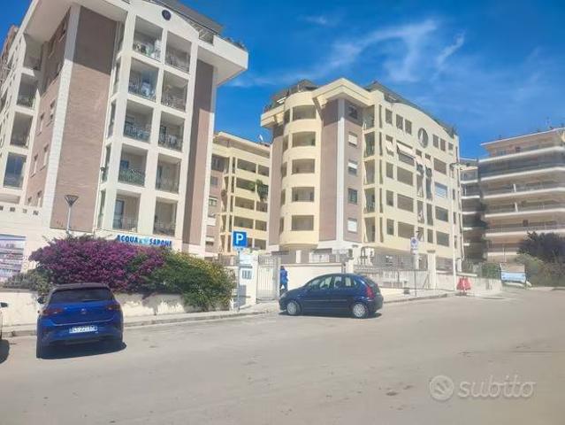 Box in vendita a Carbonazzi, Cala Di Volpe