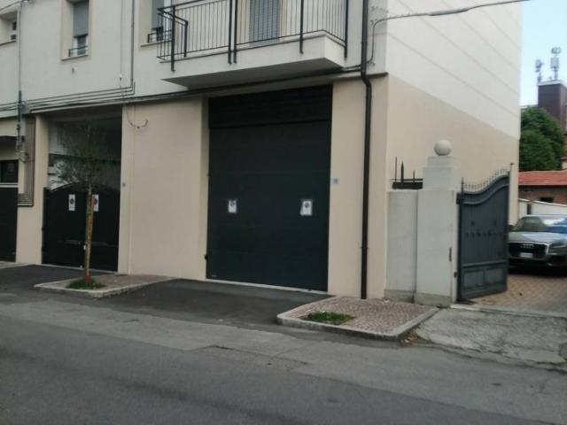 Box in vendita a Unione dei comuni del Distretto Ceramico, Sassuolo