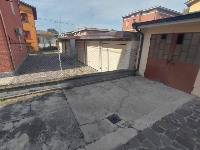 Box in vendita a Pontenuovo, Sassuolo