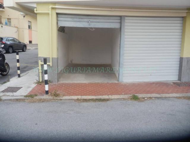 Box in vendita a Albisola Capo, Liguria
