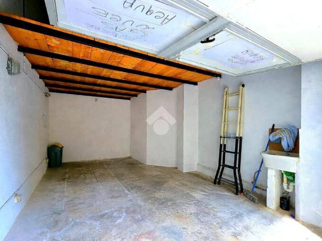 Box in vendita a Oltreletimbro, Albisola Capo