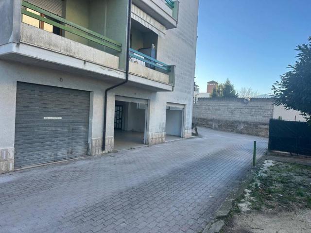 Box in vendita a Scafa, Abruzzo
