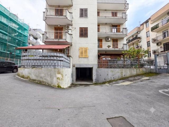 Box in vendita a Scafati, Campania